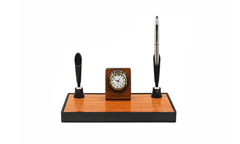 Top 5 Benefits of Using a Pen Stand in Your Office or Home