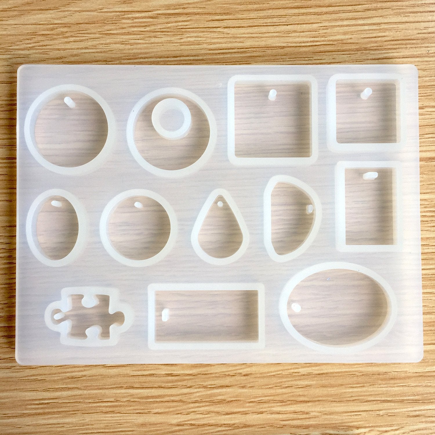 Silicone Mold Pendent DJ-324 (7.5x6.5) 26 in 1