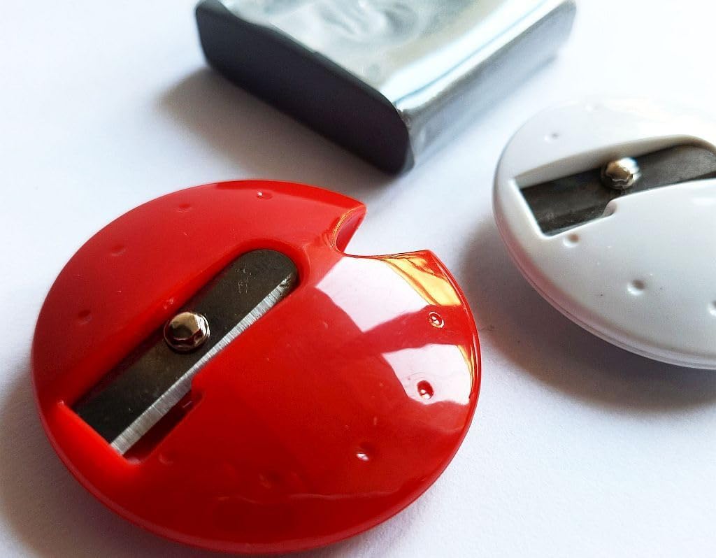 Faber-Castell UFO Sharpener (Kindly note that this item requires an advance payment to confirm your order. Once the payment is received, we’ll immediately process and dispatch your parcel)