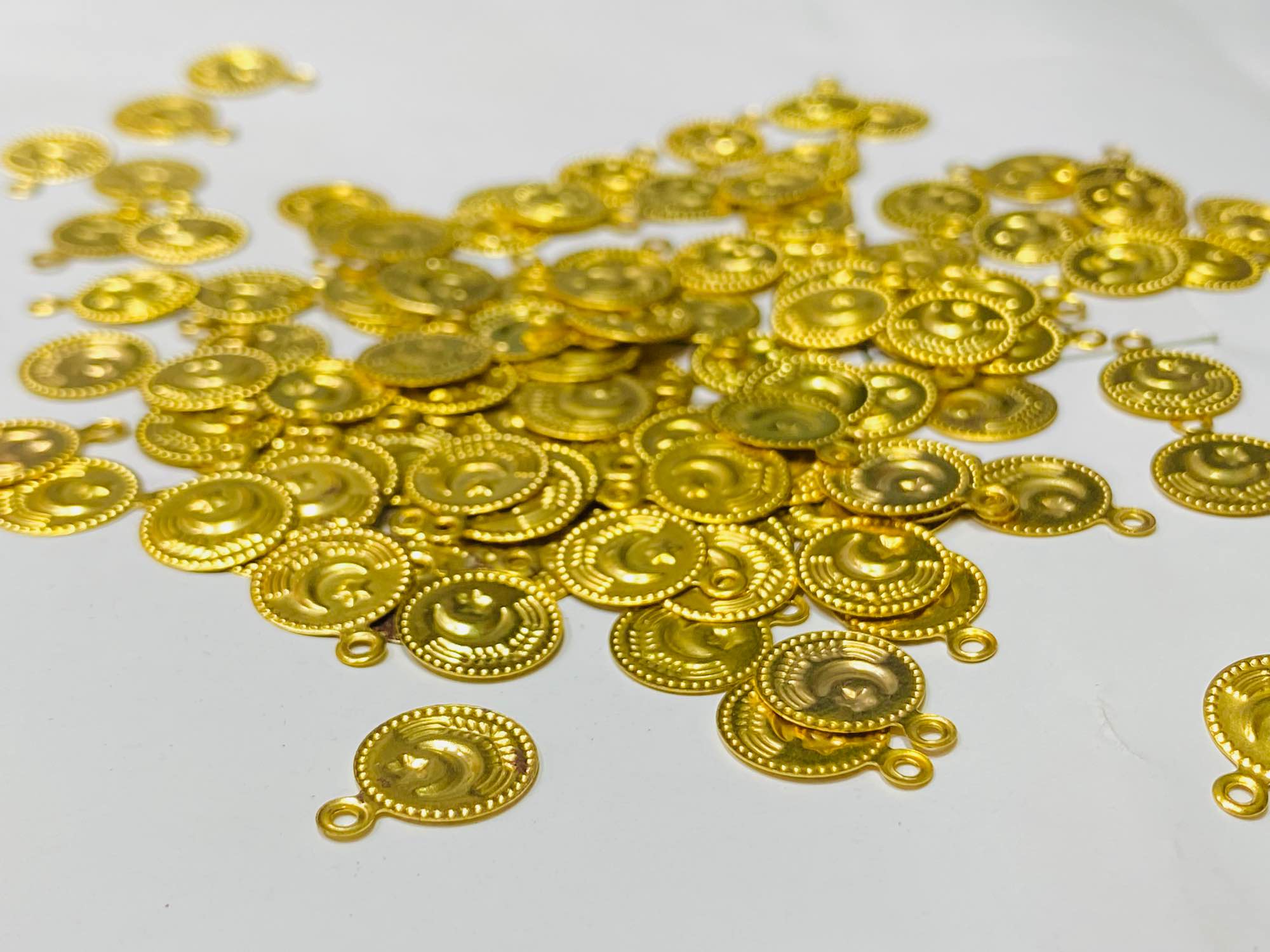 Flag Bazel Golden - (Instruments)