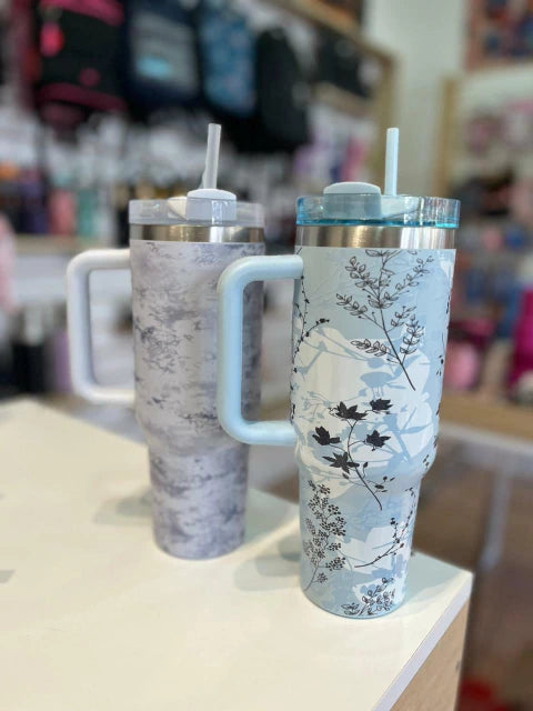 Elegant Floral Stainless Steel waer bottle - Tumbler